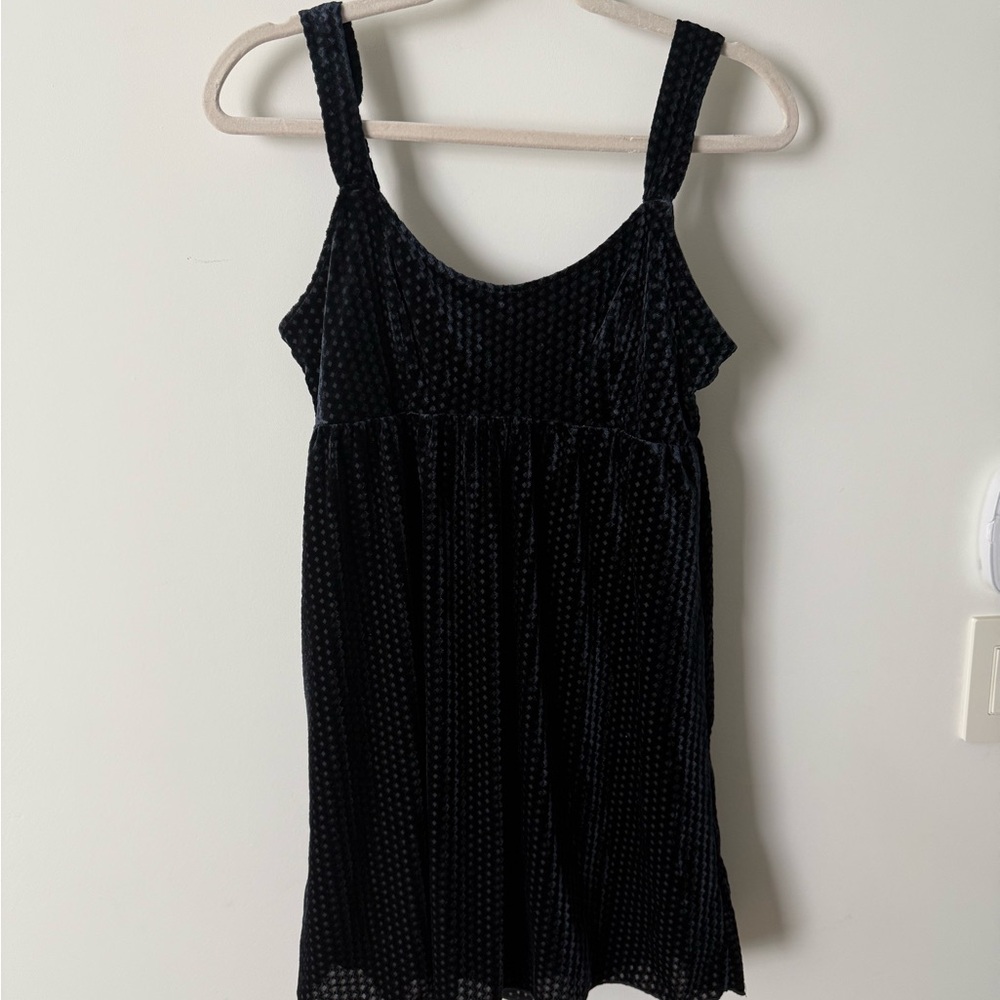 Chaser Velvet Sleeveless Dress